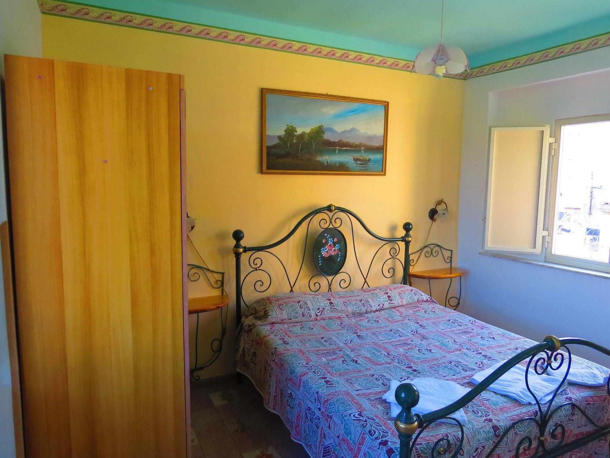 Casa Vittorio B&B リーパリ エクステリア 写真